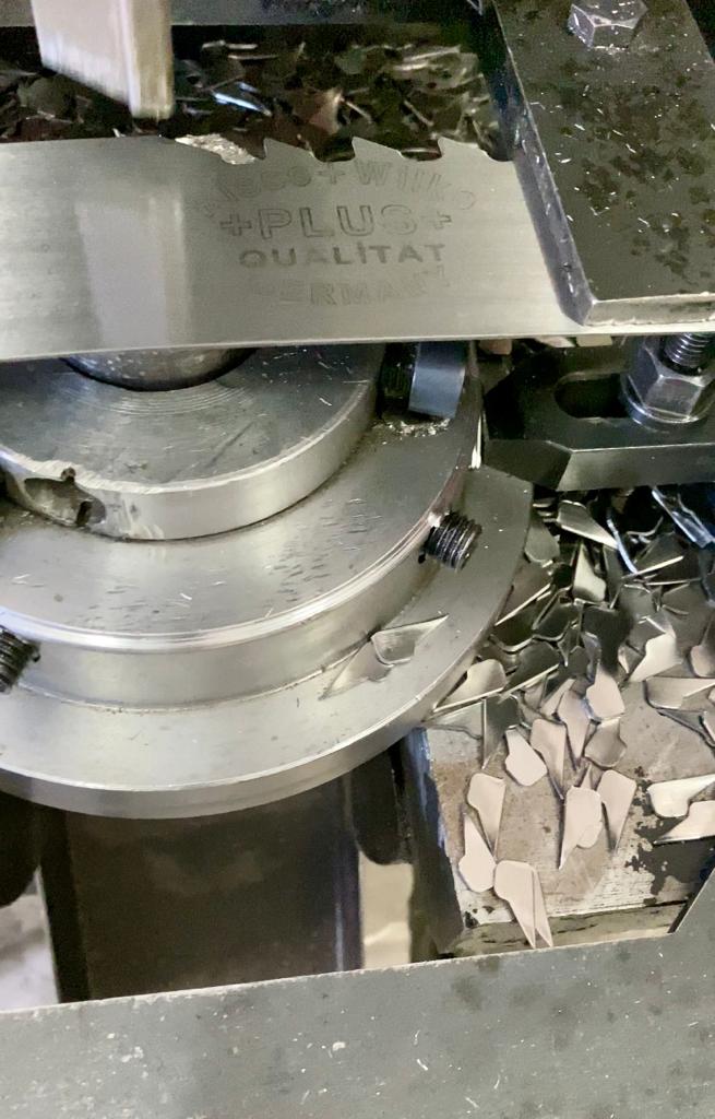 ÜSTÜN KALİTE ALMAN VE İSVEÇ ŞERİT TESTERELER